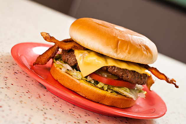 Cheeseburger with Bacon